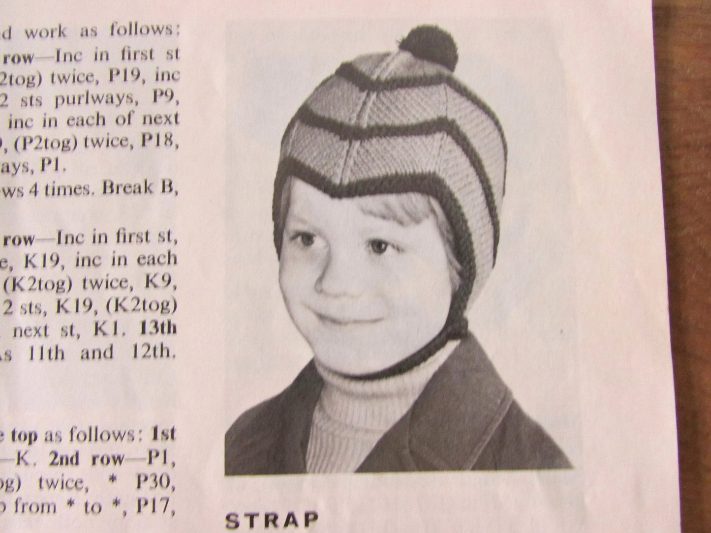 1978 Patons knitting & crochet accessory book 215; over 20 accessories for the family