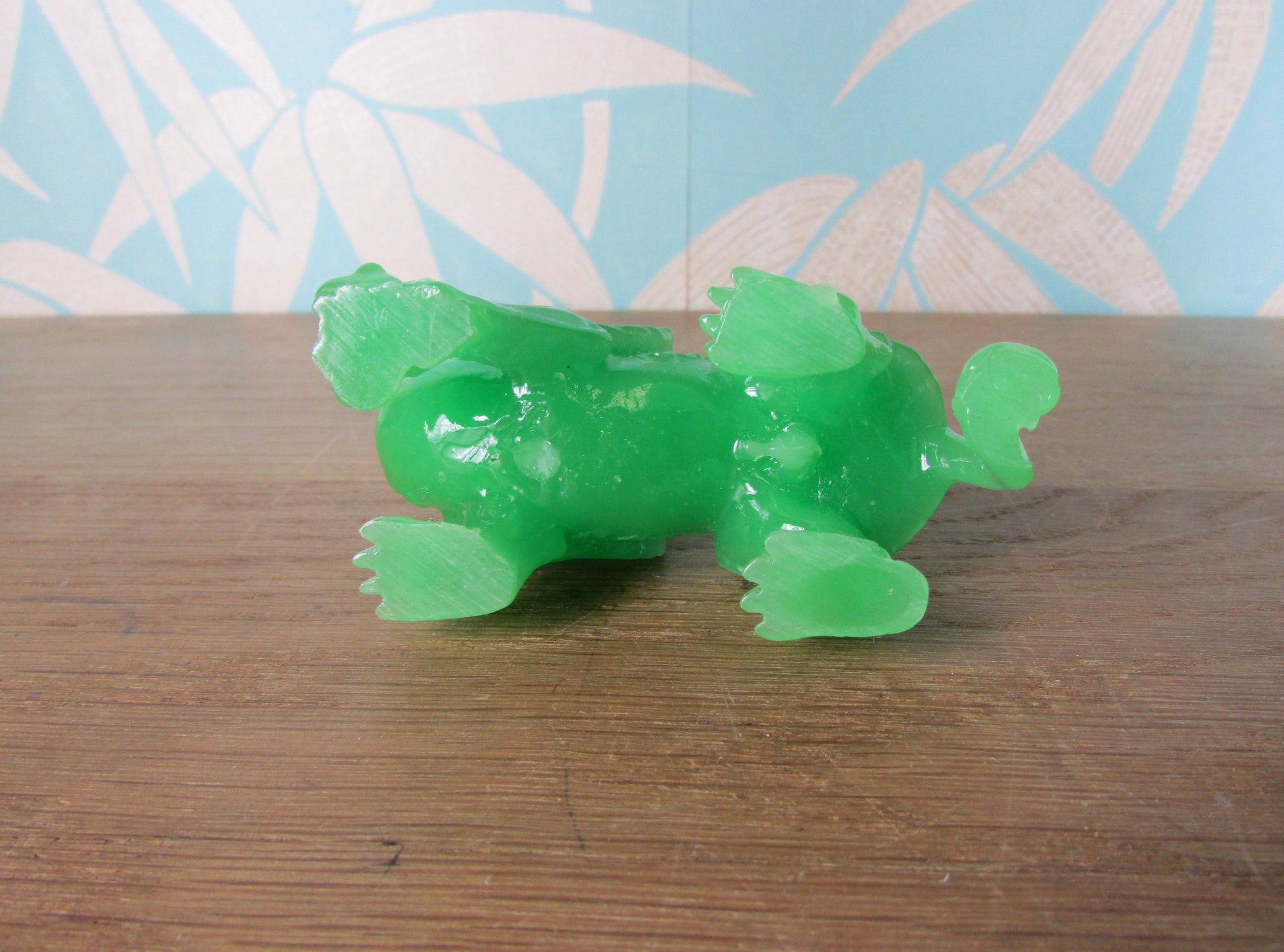 Vintage plastic jade Chinese pixiu figurine