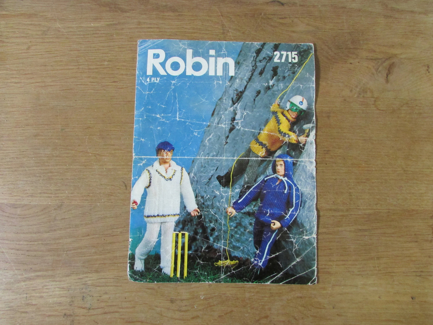 1970s Robin 2715 knitting pattern for action man outfits