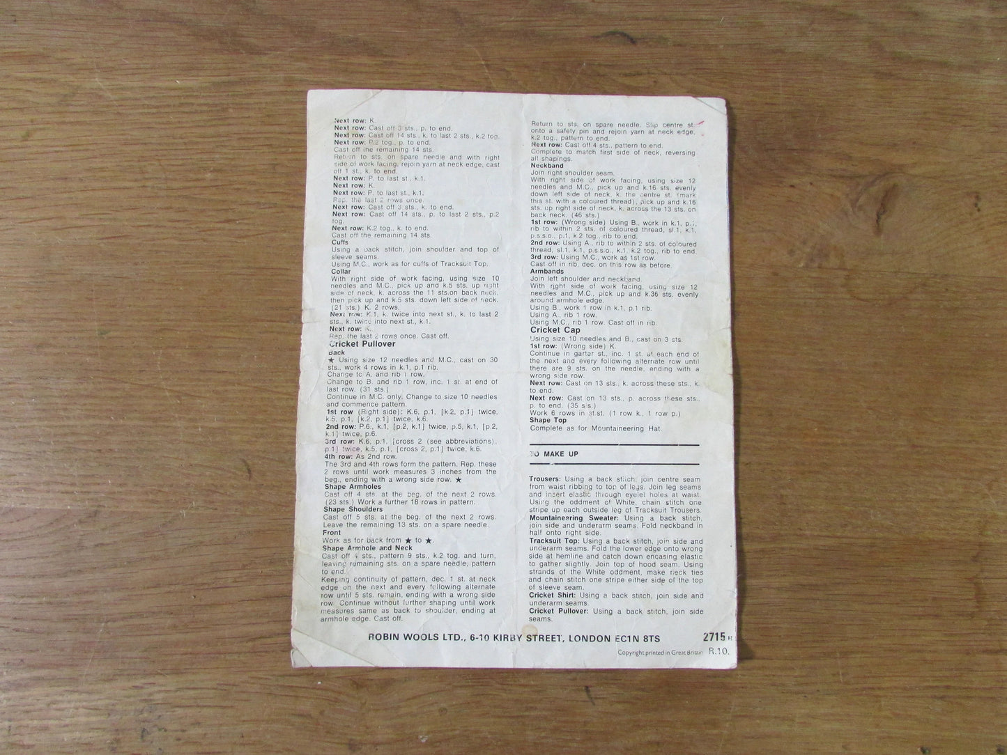 1970s Robin 2715 knitting pattern for action man outfits