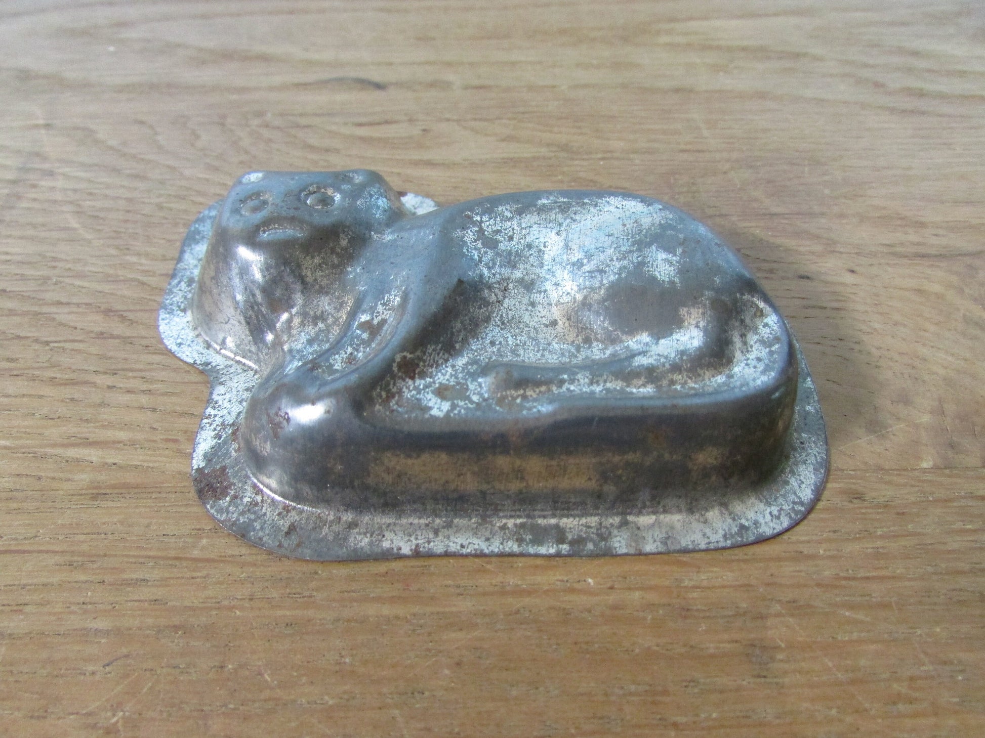 Pair of cute 1940s/50s cat shaped tin chocolate moulds