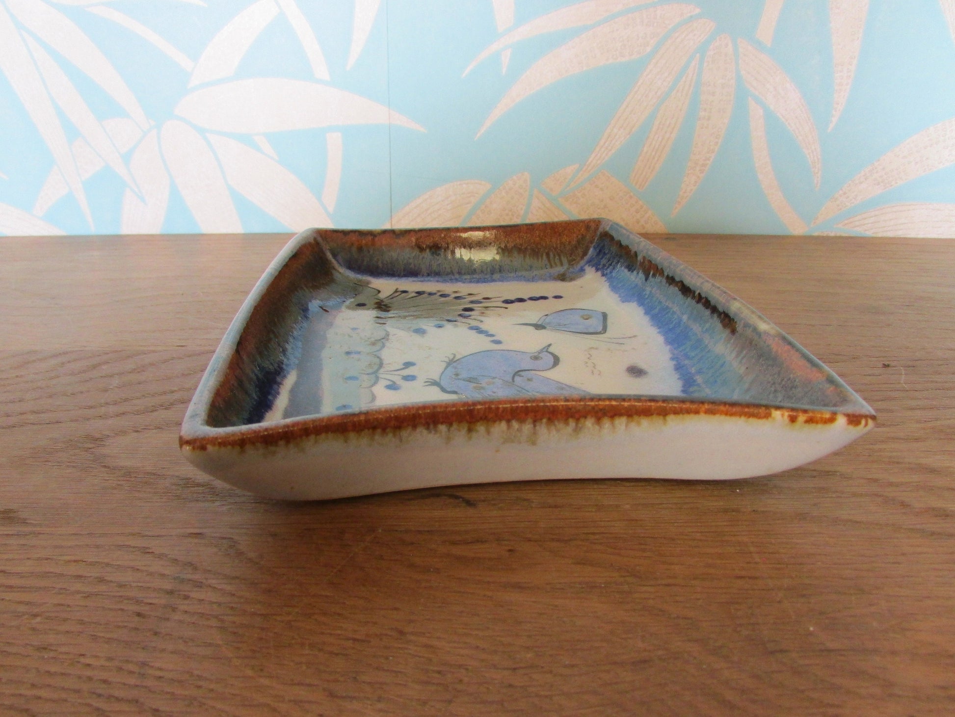 circa. 1970s Ken Edwards Tonala, Mexico stoneware point trinket dish/tray, signed