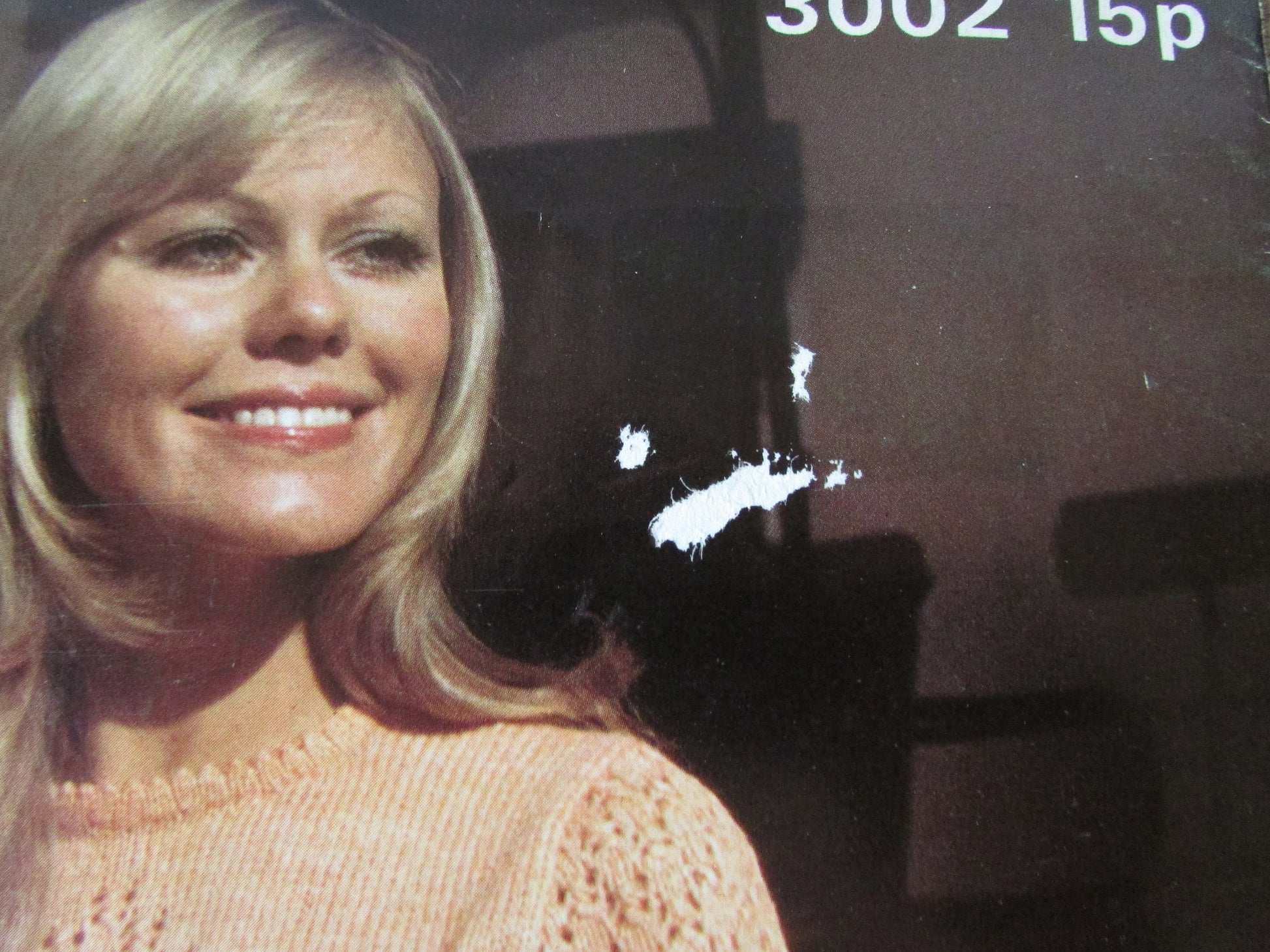 1972 Patons FIONA 3002 knitting & crochet pattern booklet for tops and accessories