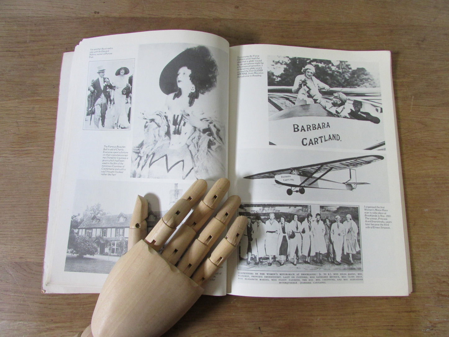 Barbara Cartland Scrapbook (Softback, 1980)