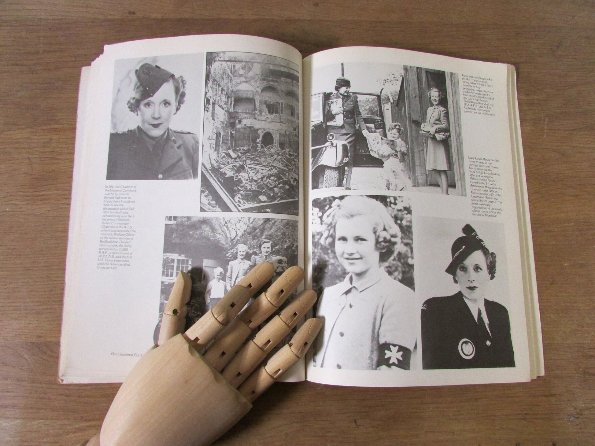 Barbara Cartland Scrapbook (Softback, 1980)