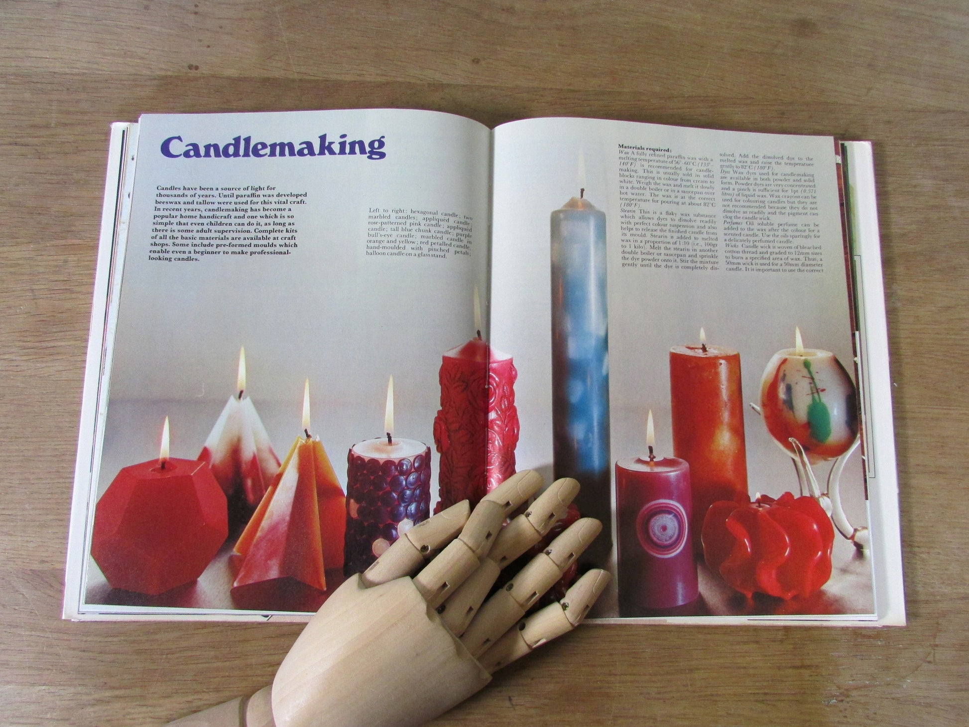 St Michael Book of Handicrafts for all the Family, by Eve Harlow (Hardback, 1976)