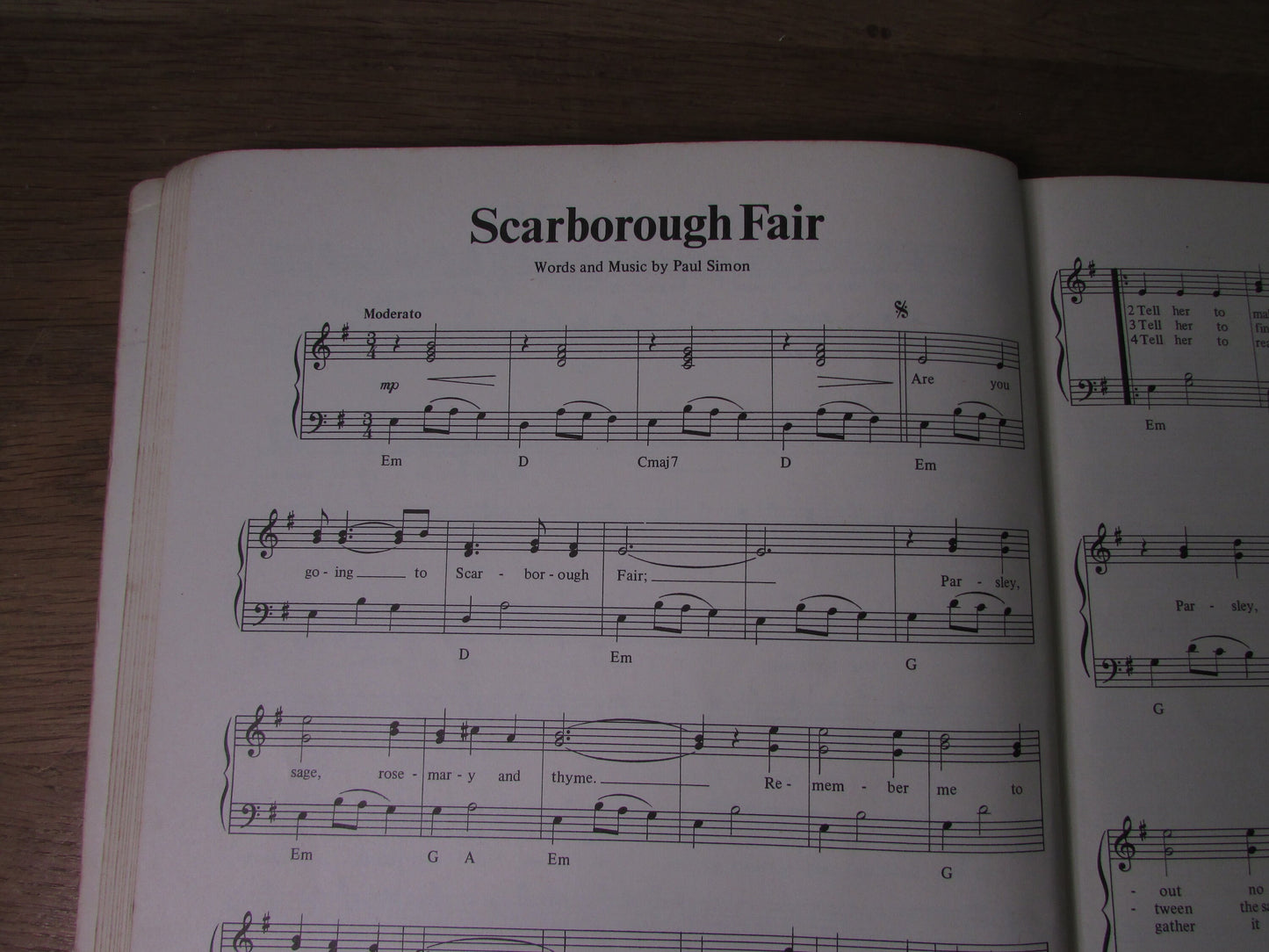 It's Easy to Play Paul Simon for piano/vocal with guitar chord symbols, arranged by Cyril Watters (Softback, 1979)