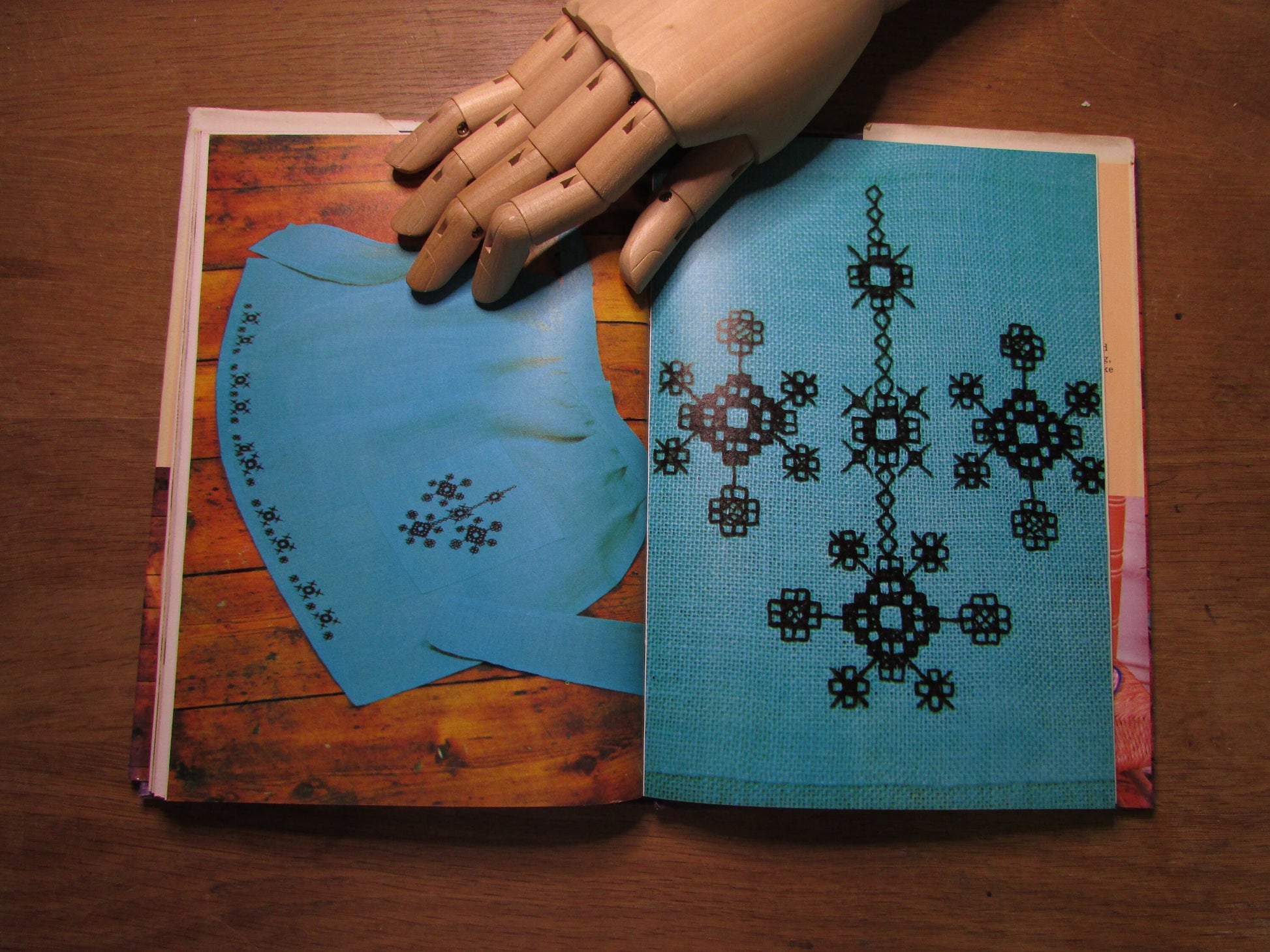 The Basic Book of Embroidery, by Jane Simpson (Hardback, 1973)