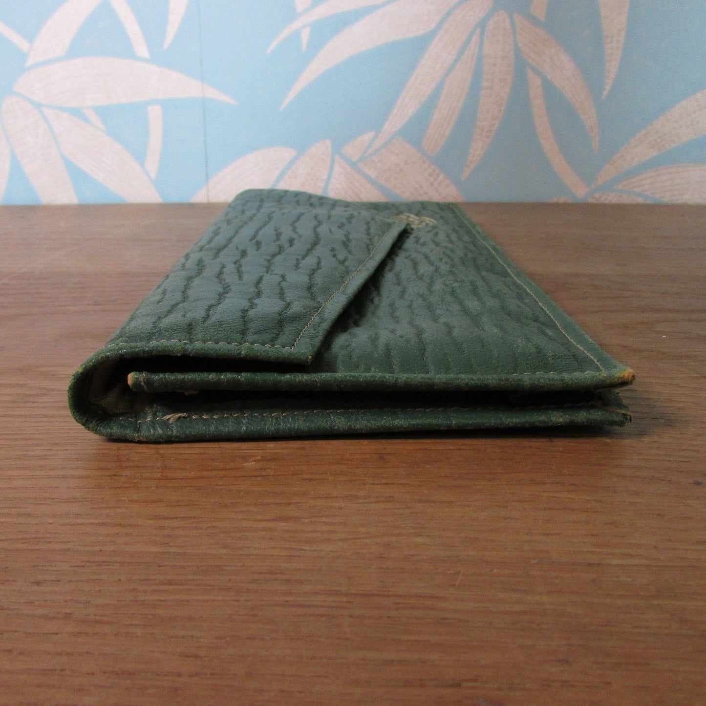 1930s/1940s gentleman's forest green soft leather Collars pouch/envelope