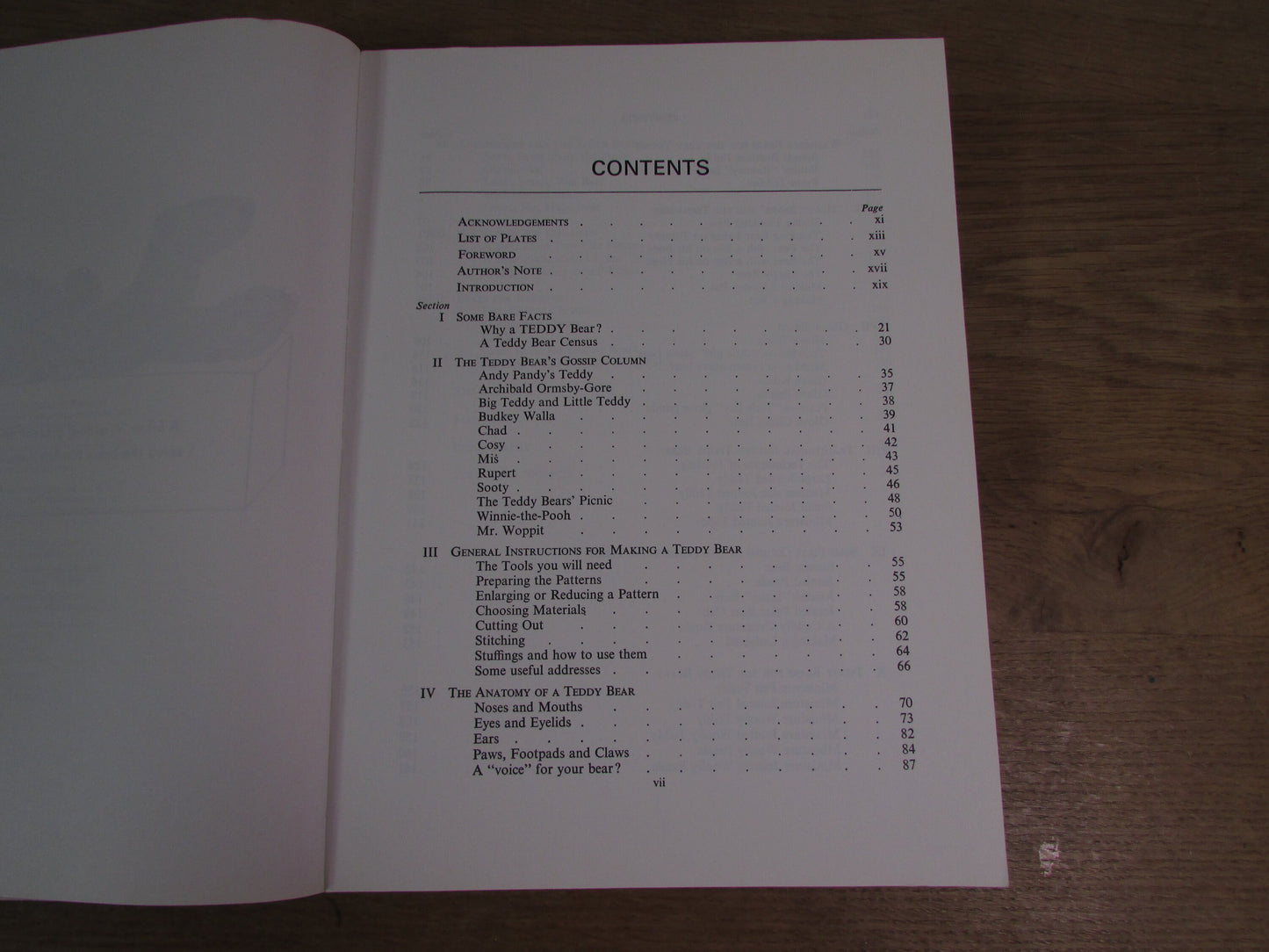 Teddy Bears and How to Make Them, by Margaret Hutchings (Softback, 1977)