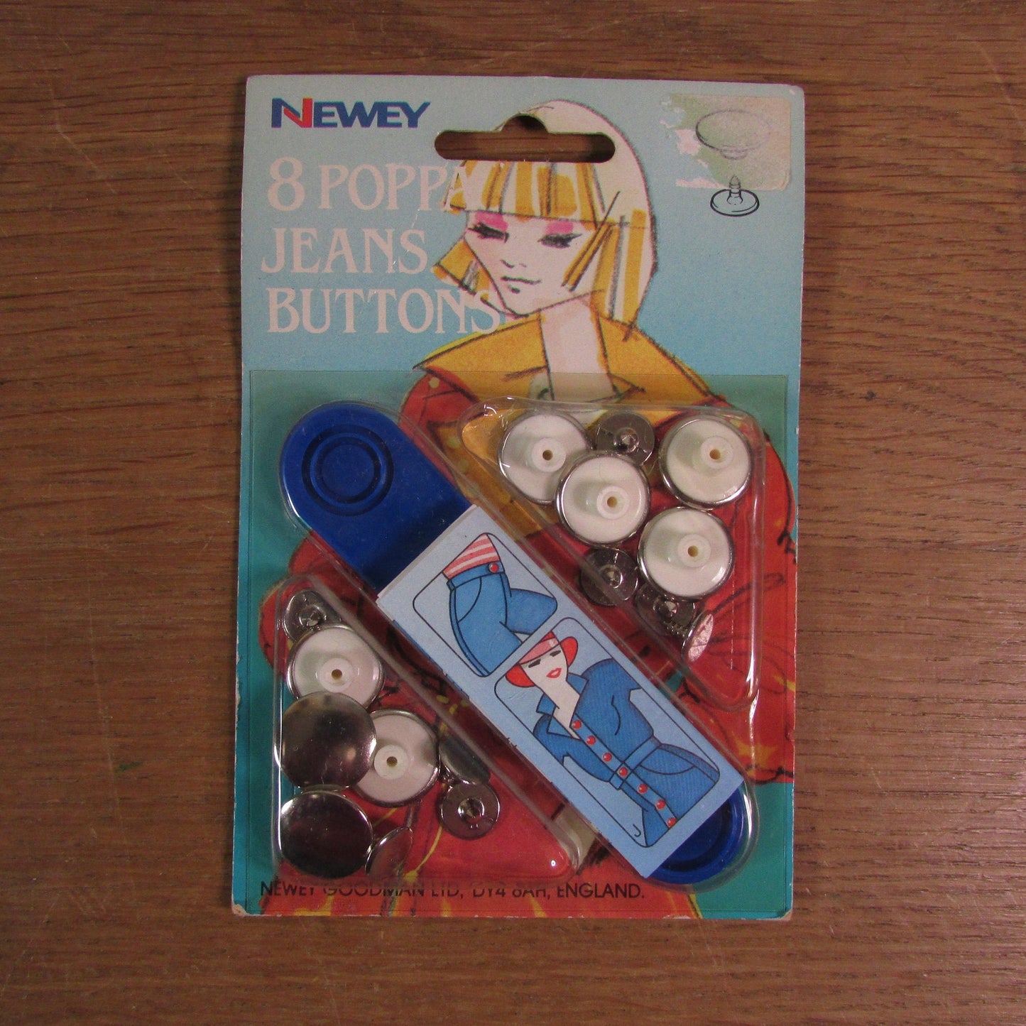 circa. 1980s Newey 8 POPPA jeans buttons