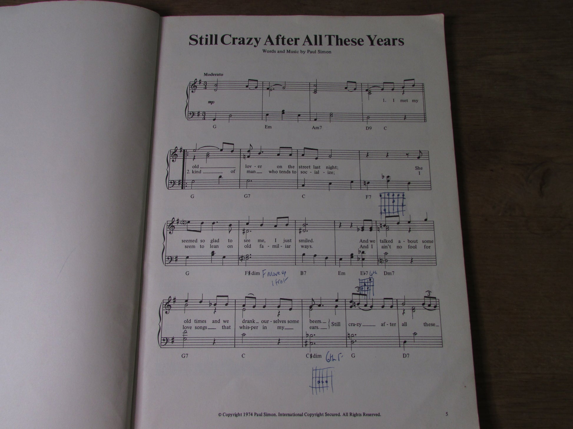 It's Easy to Play Paul Simon for piano/vocal with guitar chord symbols, arranged by Cyril Watters (Softback, 1979)