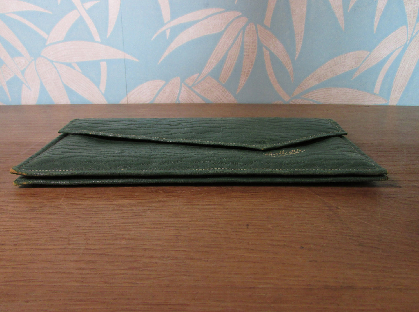 1930s/1940s gentleman's forest green soft leather Collars pouch/envelope