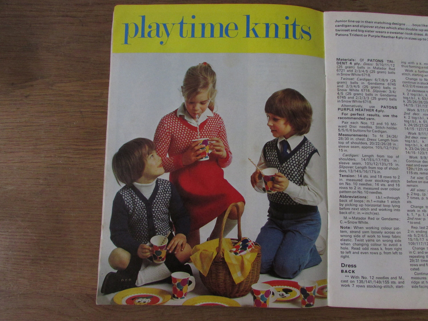 April 1975 Stitchcraft knitting & embroidery pattern booklet