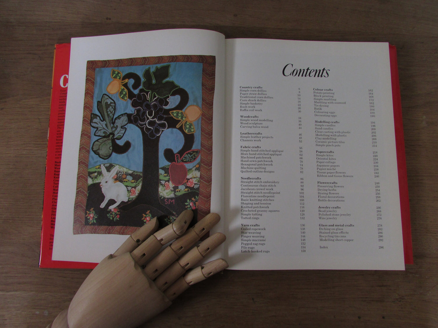 Marshall Cavendish Complete Crafts, by Yvonne Deutch (Hardback, 1983)