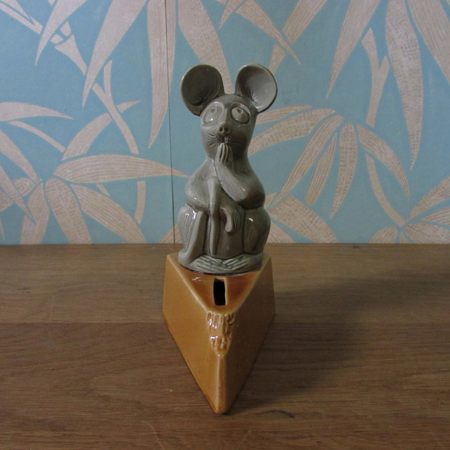 Vintage Heanor (?) ceramic grey mouse sitting on cheese money box