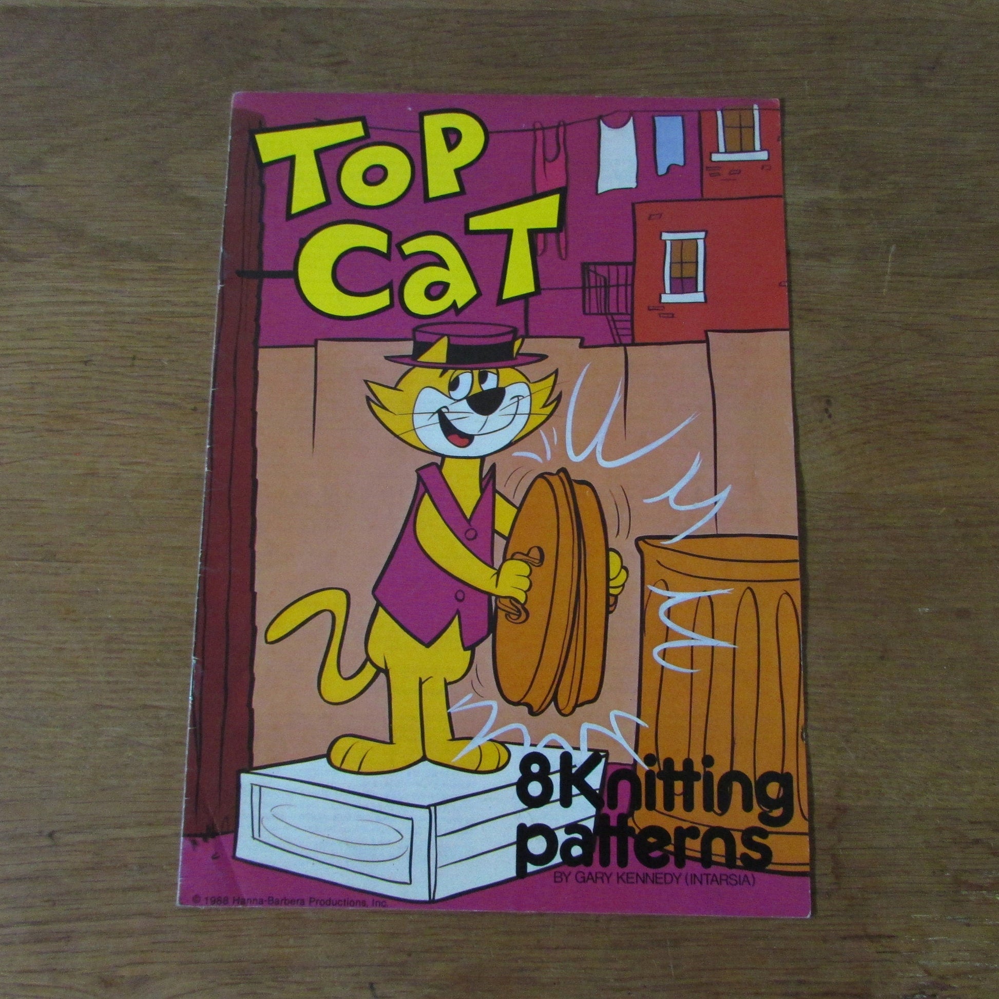 1988 eight Intarsia knitting patterns by Gary Kennedy - Top Cat