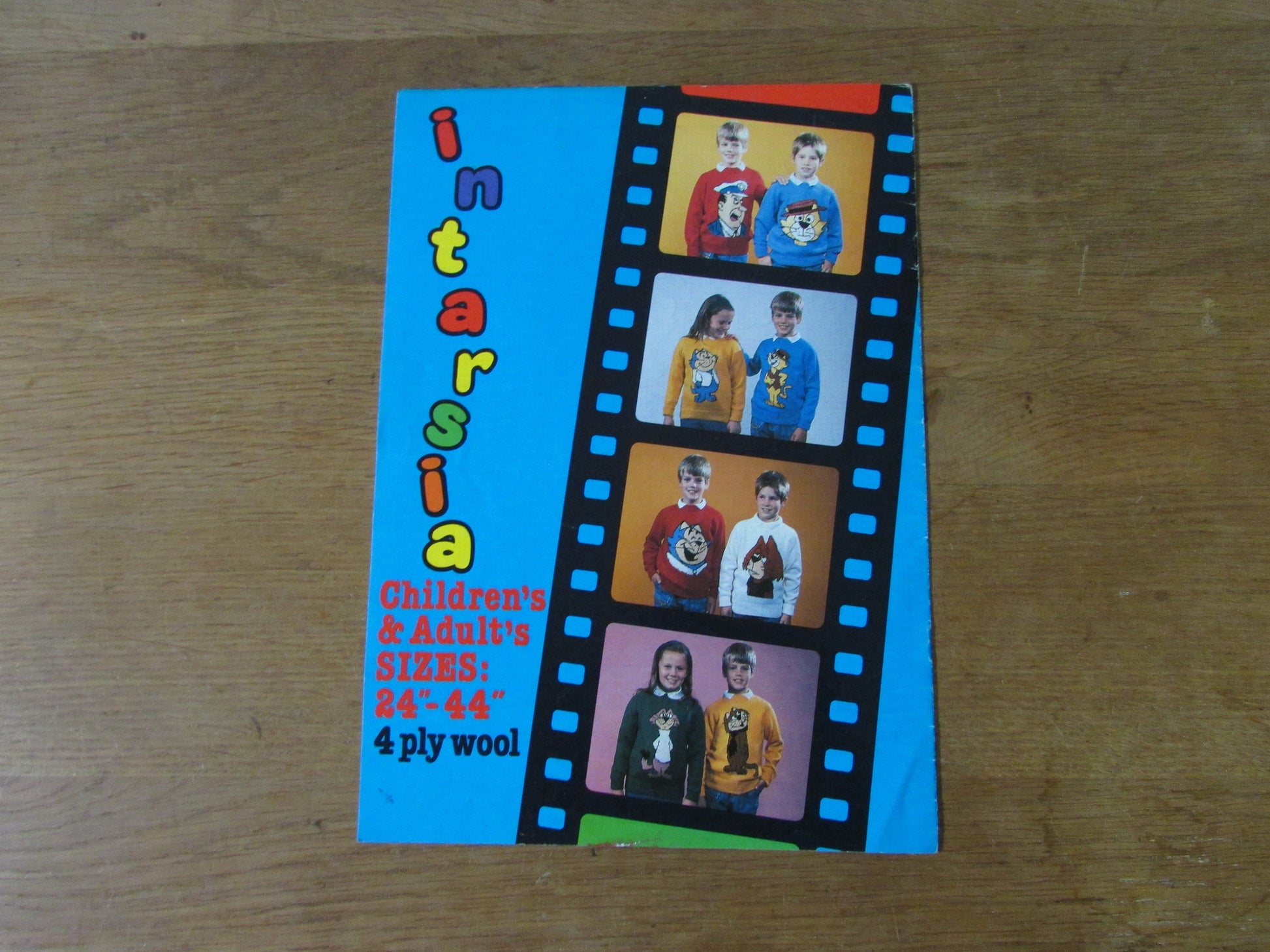 1988 eight Intarsia knitting patterns by Gary Kennedy - Top Cat