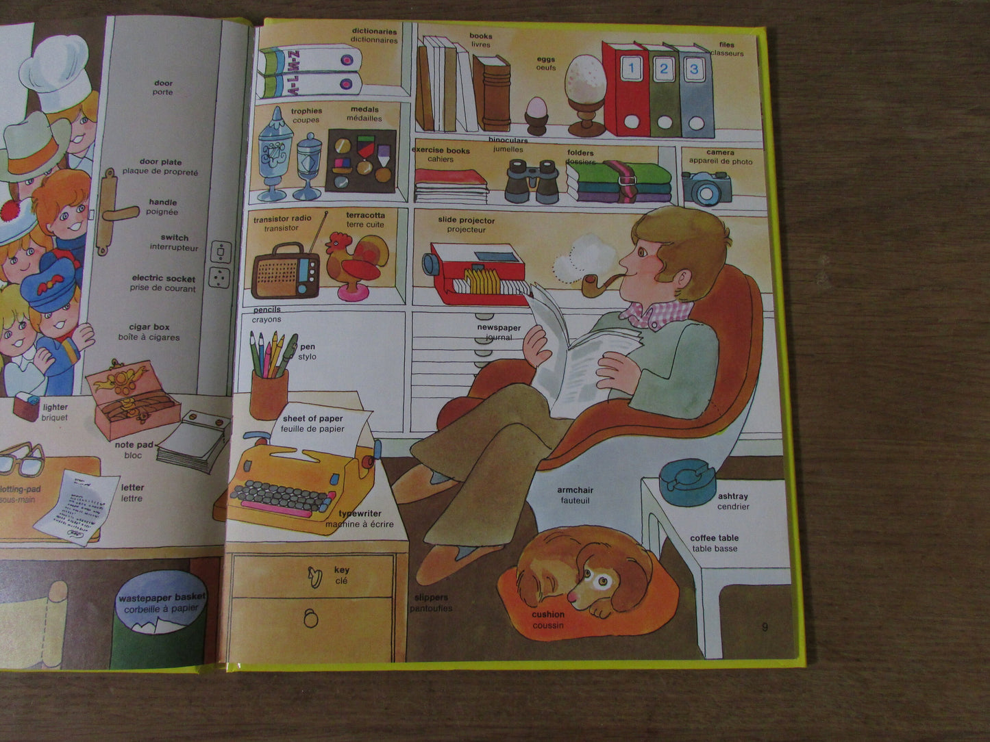 At Home - 462 words in English and French, by Alain Gree (Hardback, 1989)