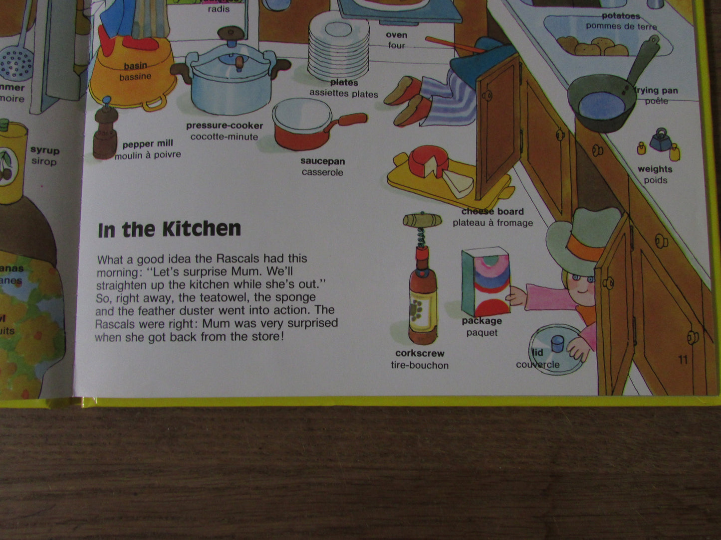At Home - 462 words in English and French, by Alain Gree (Hardback, 1989)