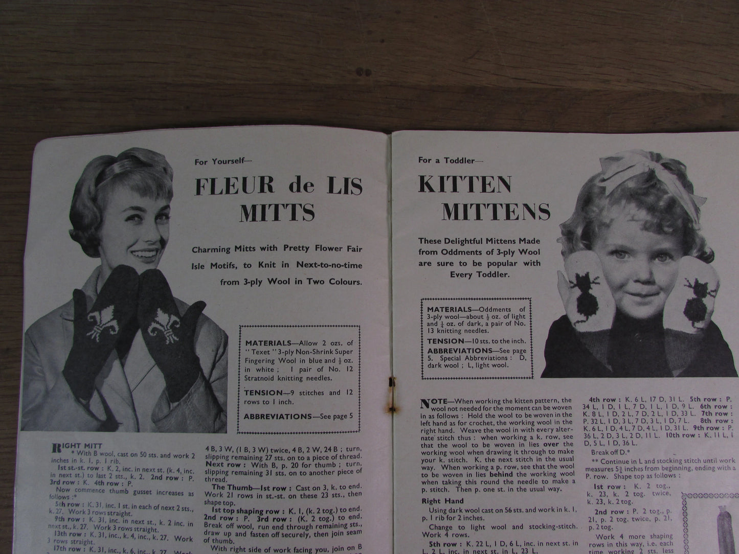 1959 Weldons Needlework & Homecrafts No.257 craft booklet