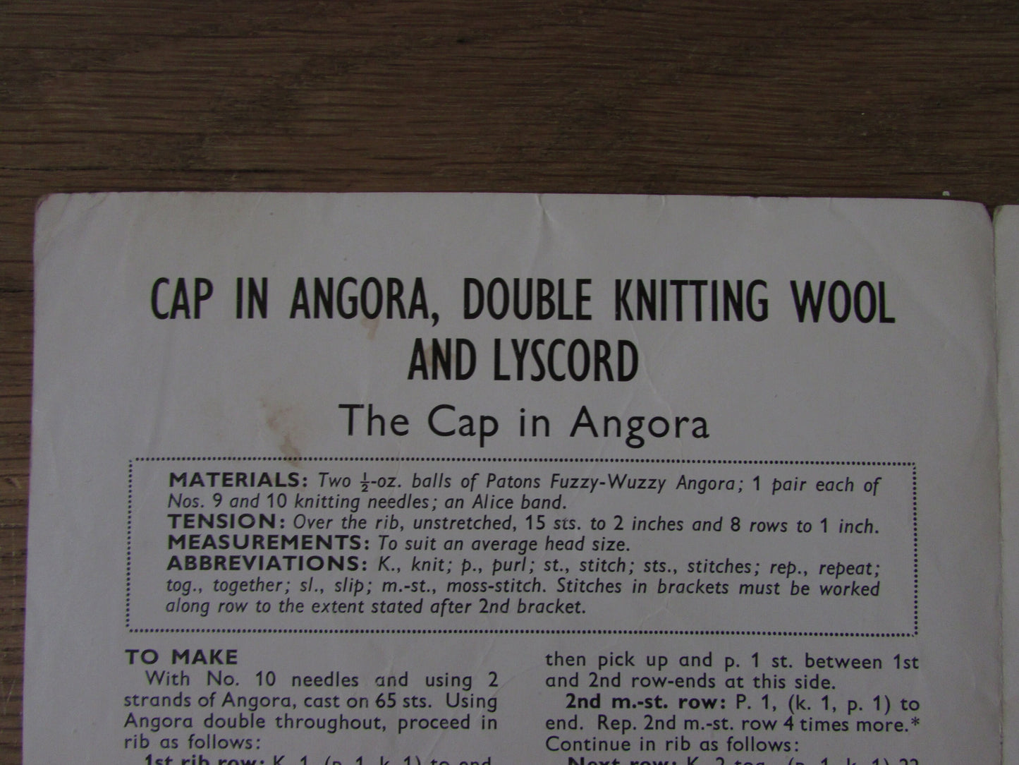 1940s Weldons S115 knitting pattern for "Alice" band caps