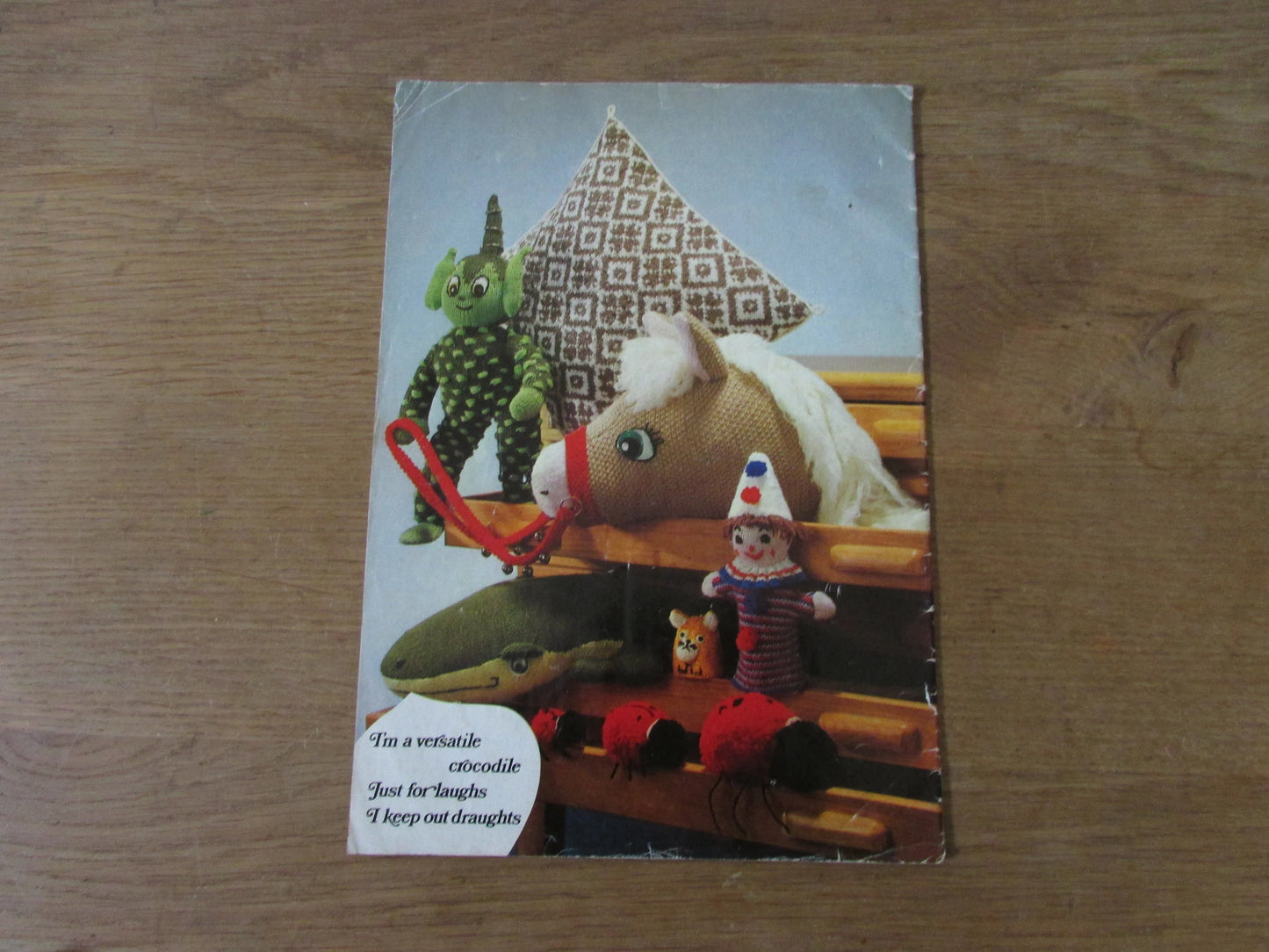 1971 Argyll 698 gift book; gifts to make for all occasions