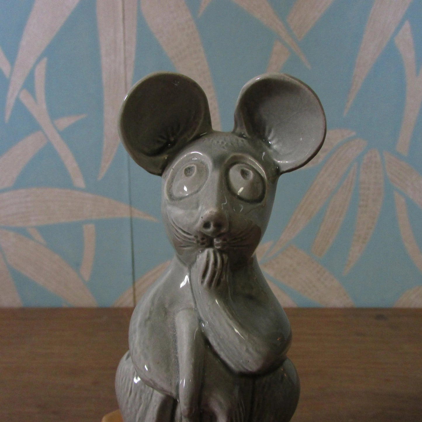 Vintage Heanor (?) ceramic grey mouse sitting on cheese money box