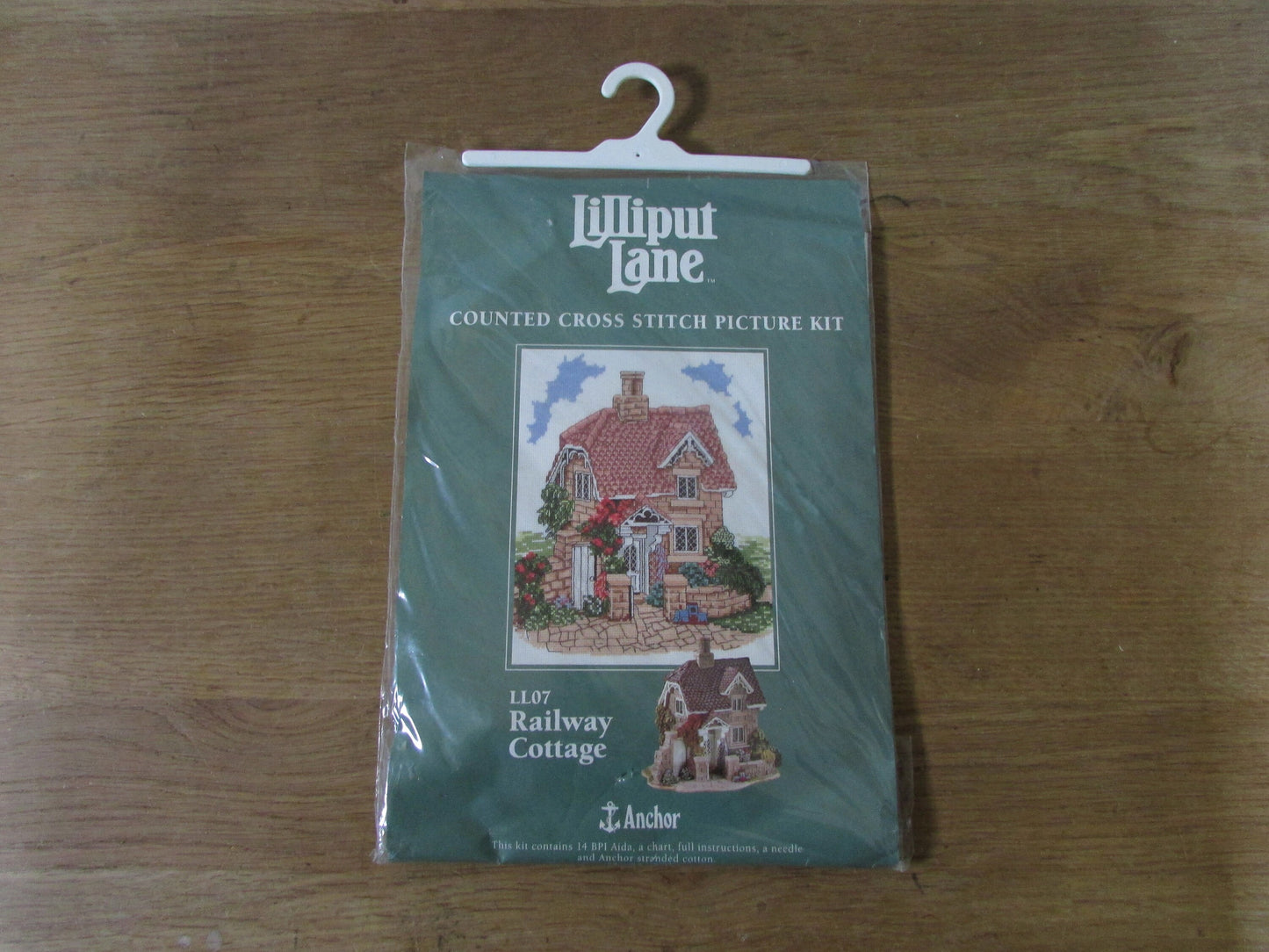 1996 Anchor Lilliput Lane Counted Cross Stitch kits