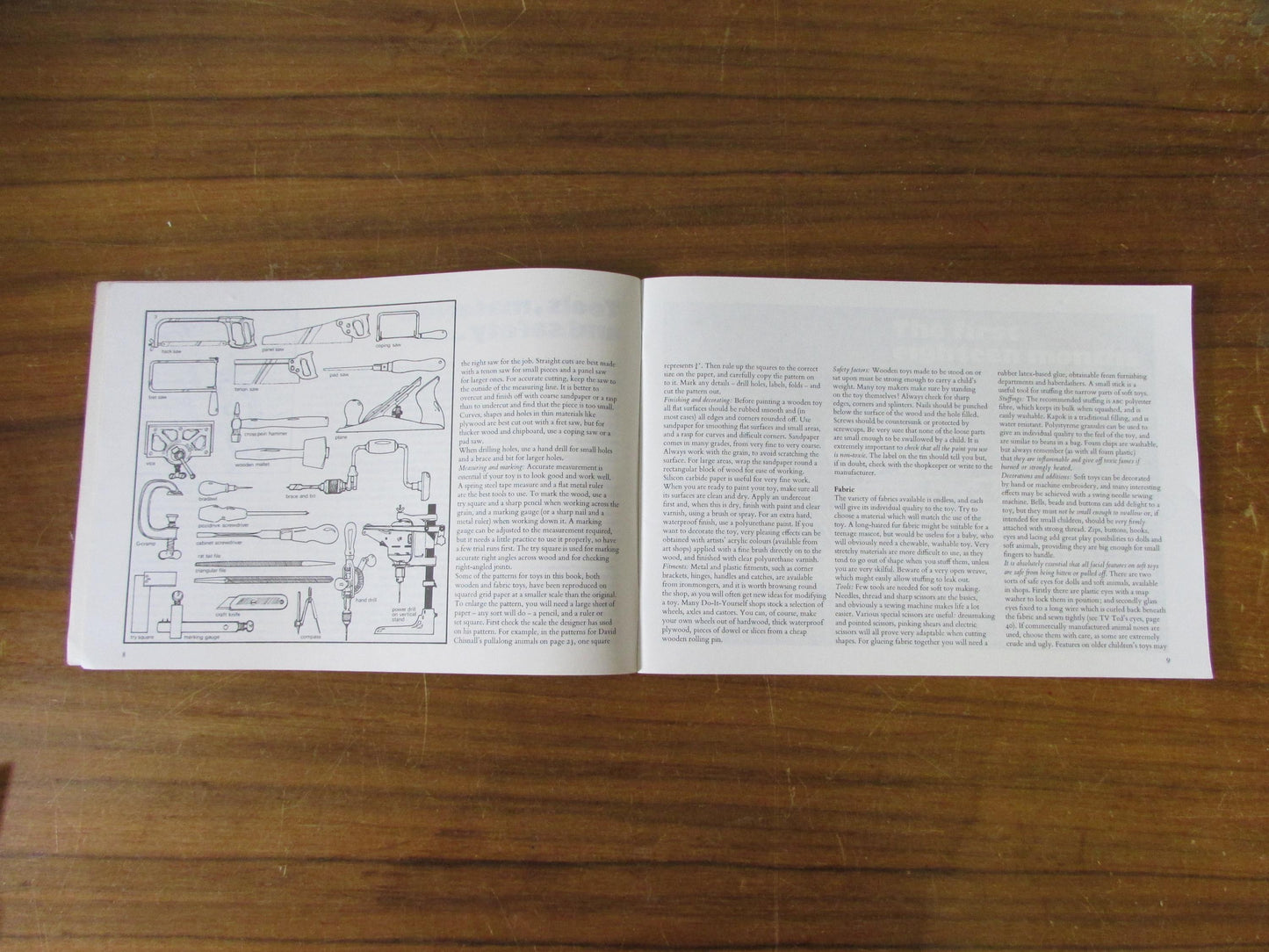BBC Making Toys, by Ron Bloomfield & Audrey Stephenson (Softback, 1977)