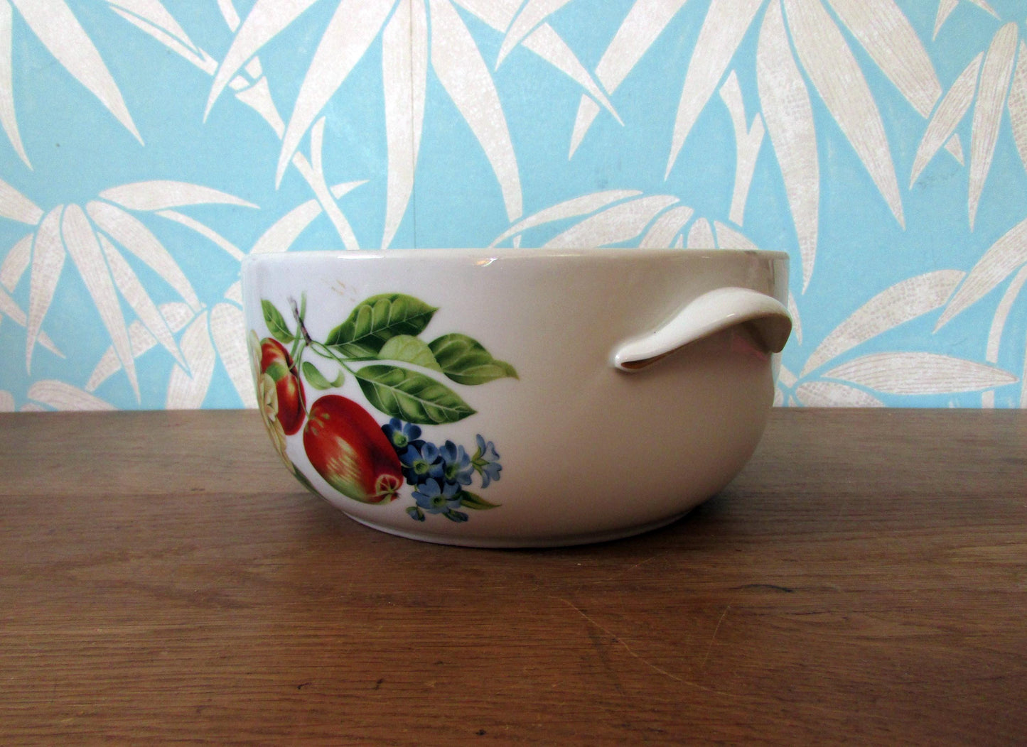 1978 Royal Worcester oven to tableware Pershore casserole dish