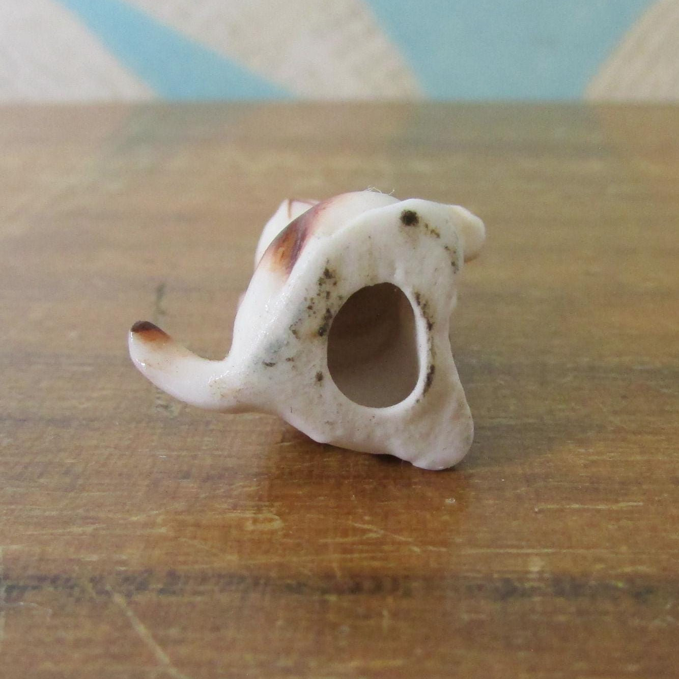 circa. 1960s miniature Siamese kitten ceramic figurine