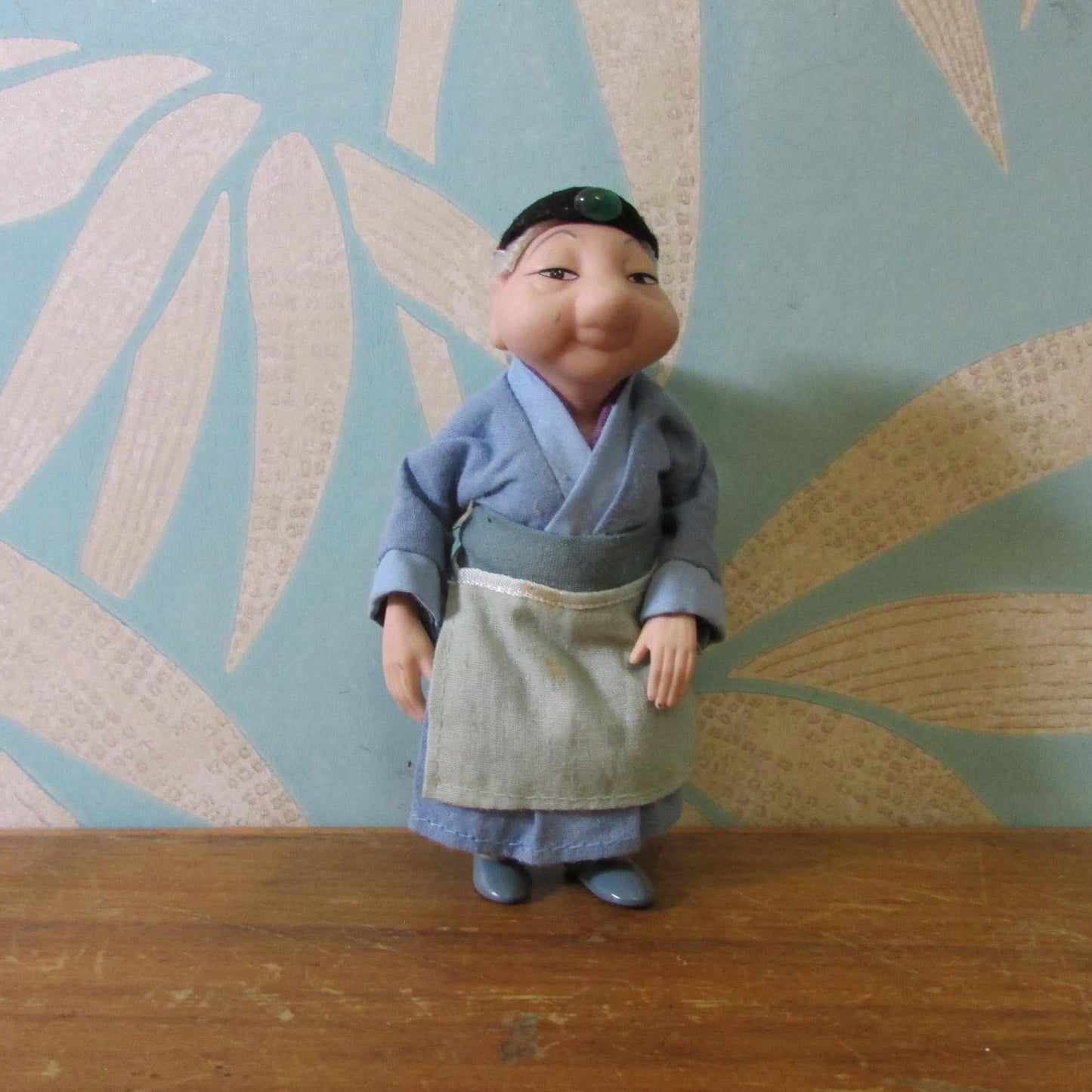 Collectable Deagostini Disney Grandmother Fa porcelain doll