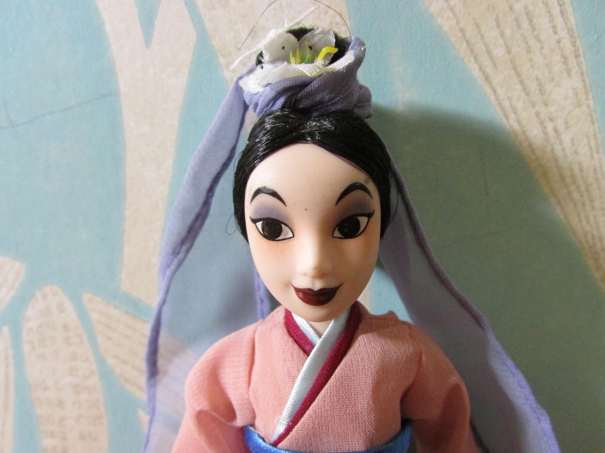Collectable Deagostini Disney Mulan porcelain doll