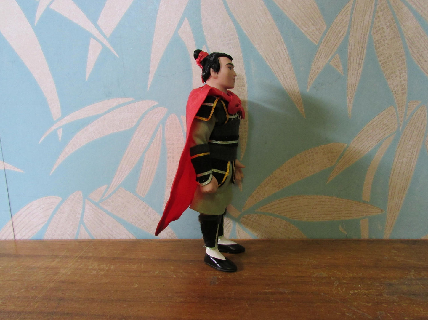 Collectable Deagostini Disney Li Shang porcelain doll