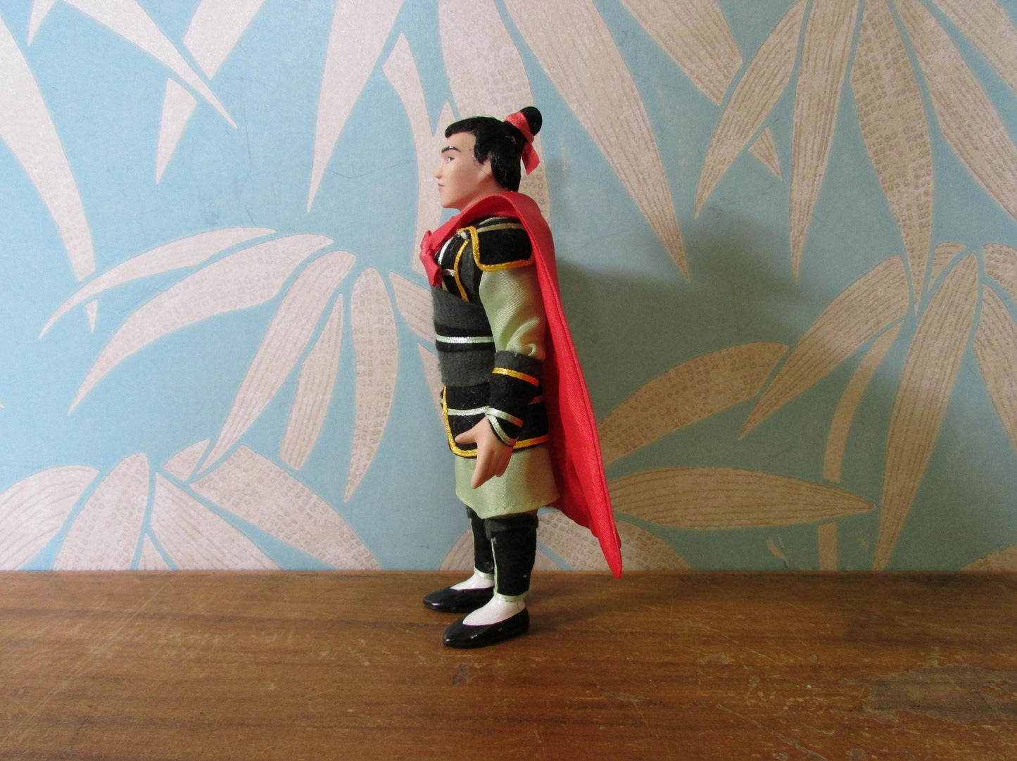 Collectable Deagostini Disney Li Shang porcelain doll