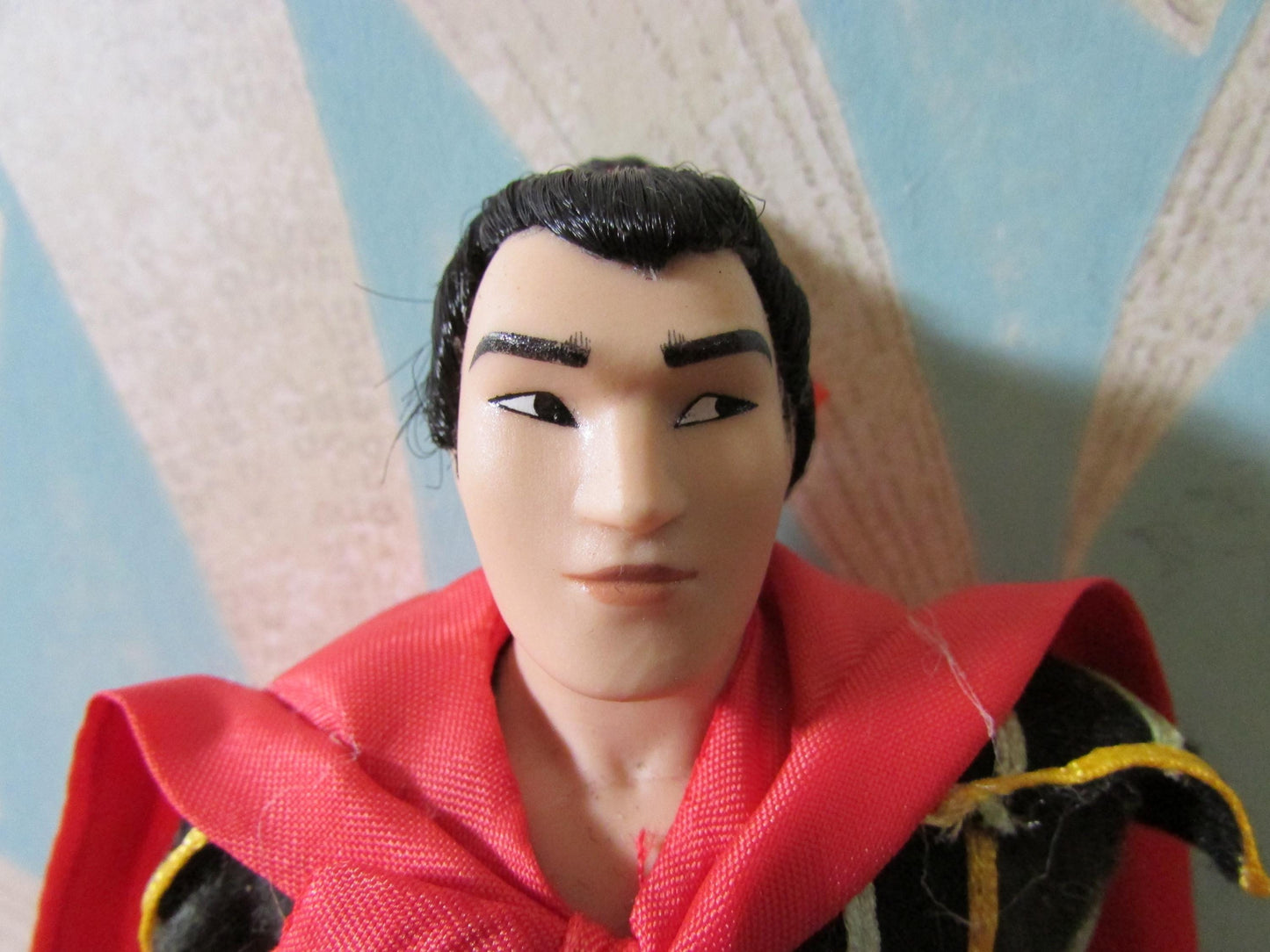 Collectable Deagostini Disney Li Shang porcelain doll
