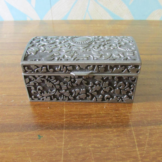 circa. 1970s Aveson embossed abstract acanthus-style leaf silver-tone metal chest