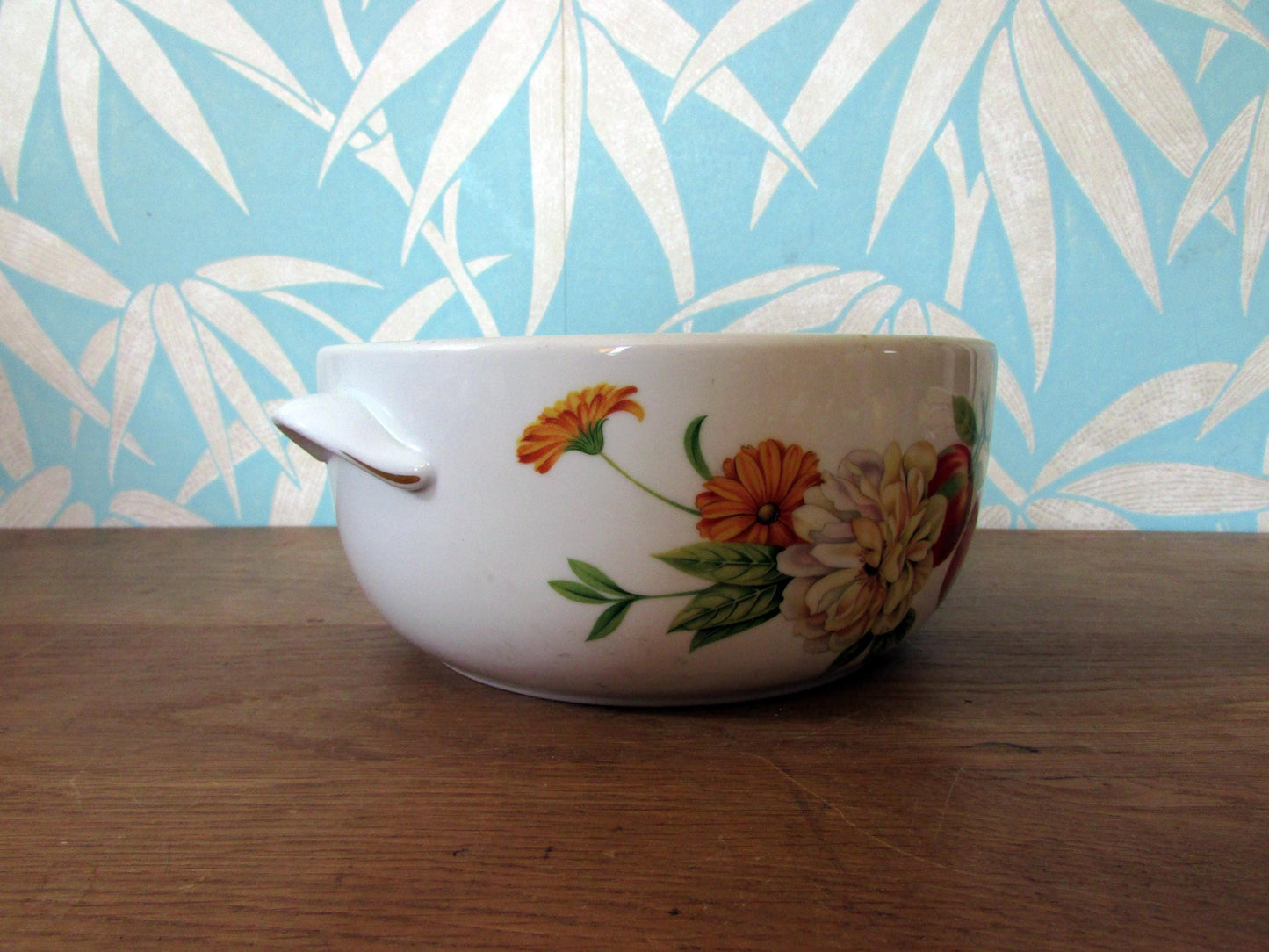 1978 Royal Worcester oven to tableware Pershore casserole dish