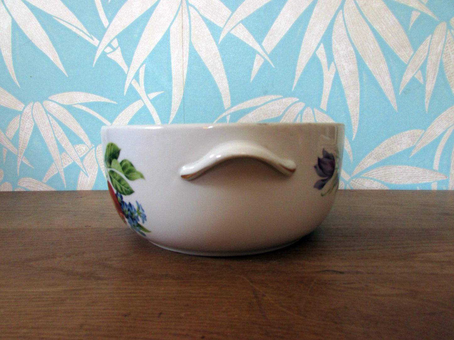 1978 Royal Worcester oven to tableware Pershore casserole dish