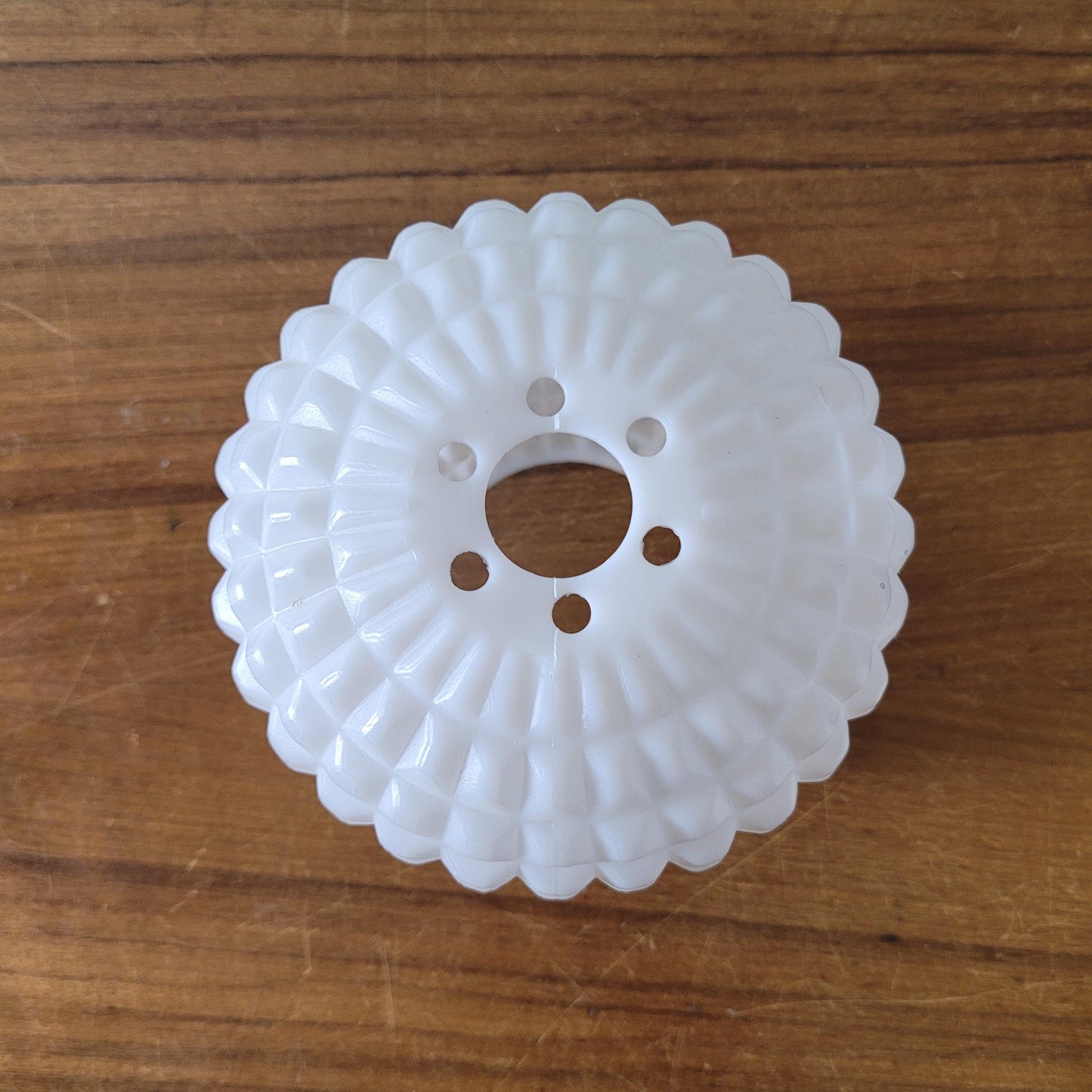 circa. 1970s moulded plastic honeycomb/pineapple pendant lampshade