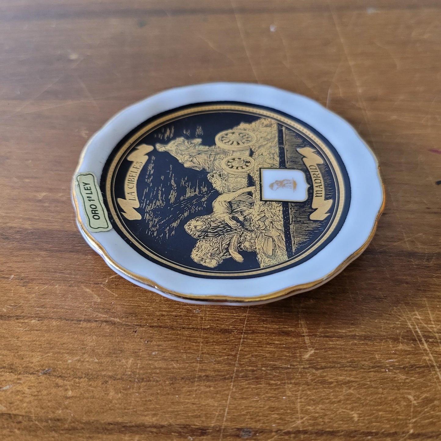 Vintage Ore de Ley 18 carat gold La Cibeles, Madrid miniature souvenir plate