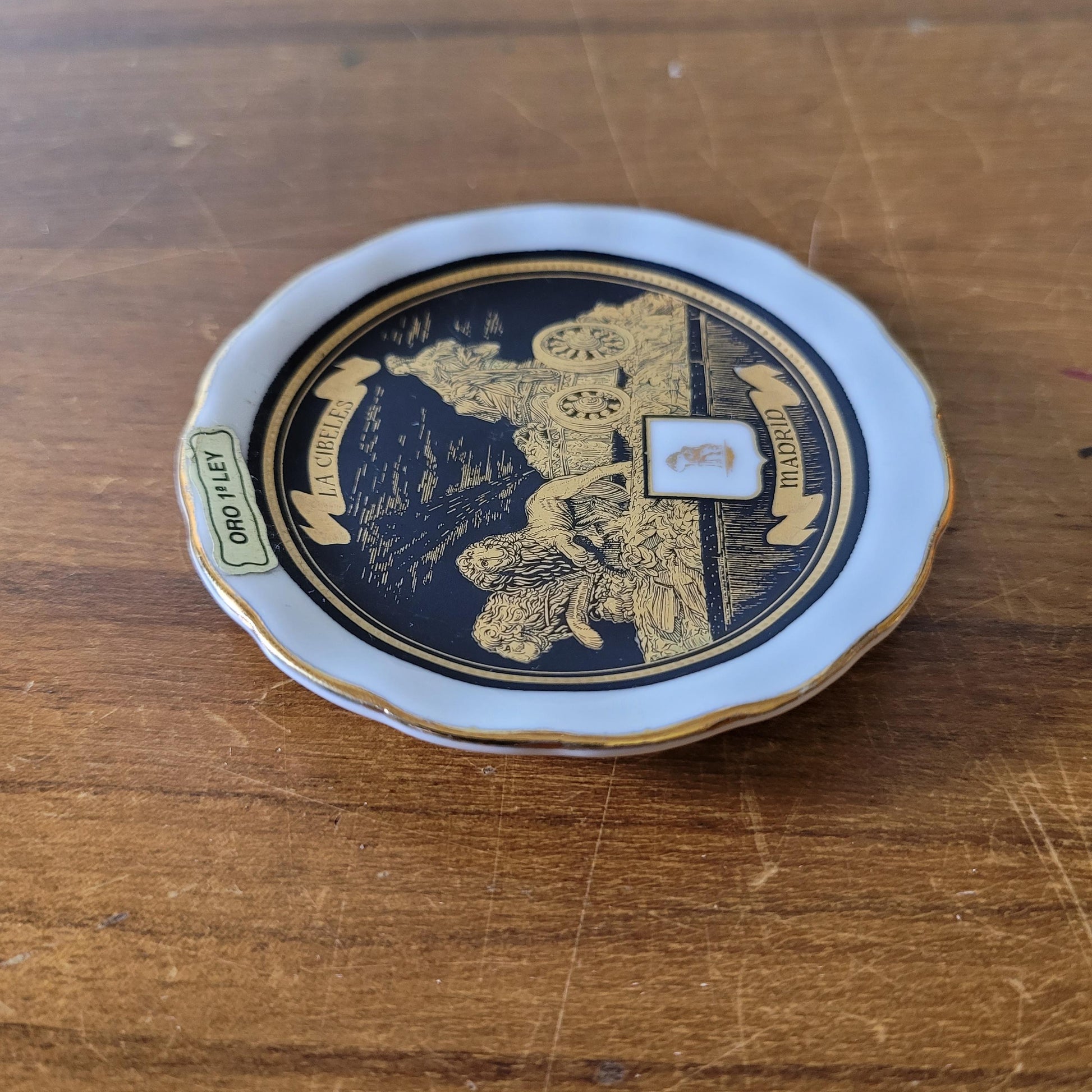 Vintage Ore de Ley 18 carat gold La Cibeles, Madrid miniature souvenir plate