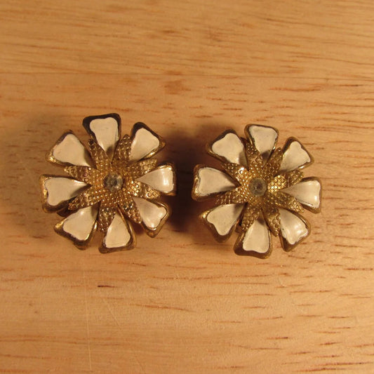 1950s cold-painted enamel, cream on textured gold-tone daisy clip-on earrings with diamanté centres