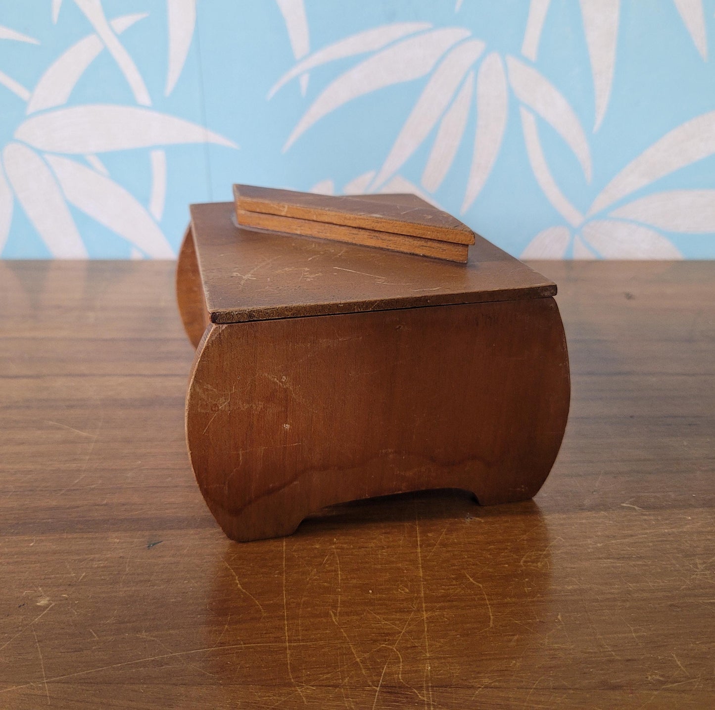 Art Deco wooden cigar/cigarette box