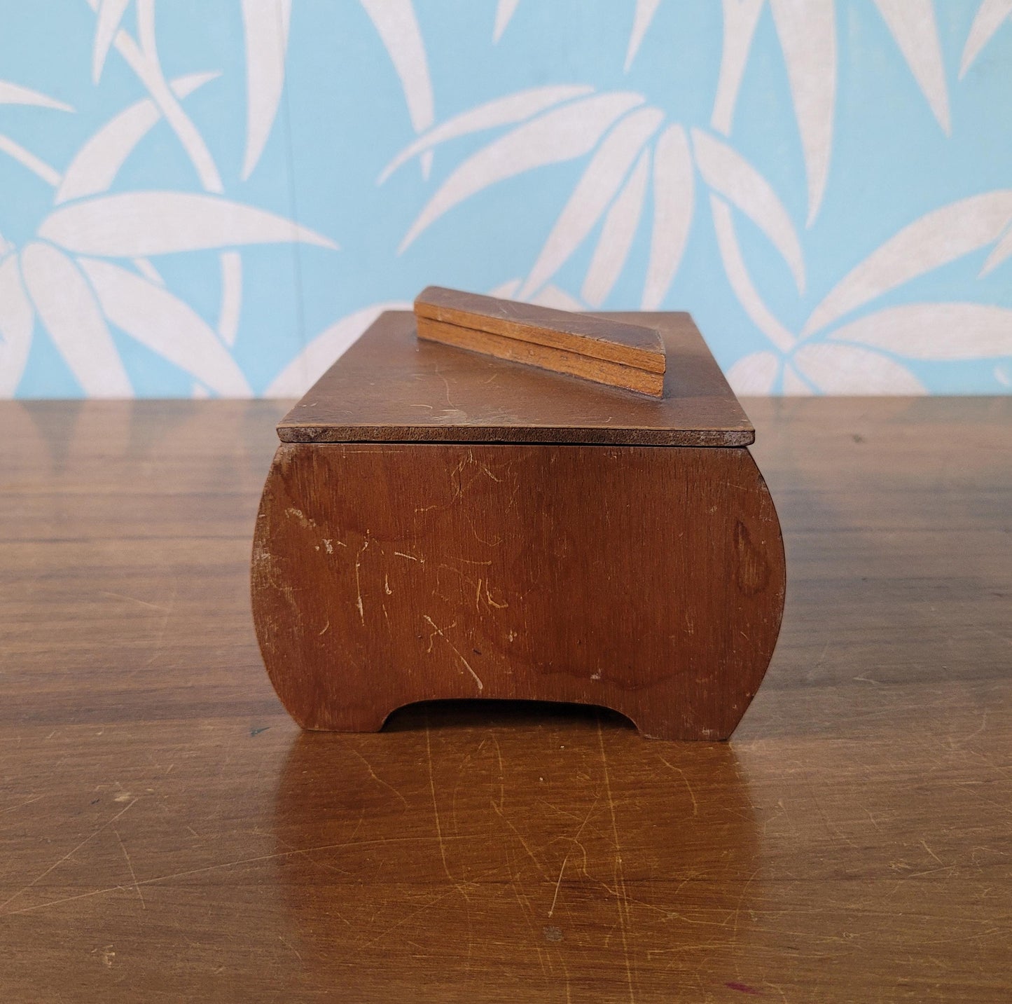 Art Deco wooden cigar/cigarette box