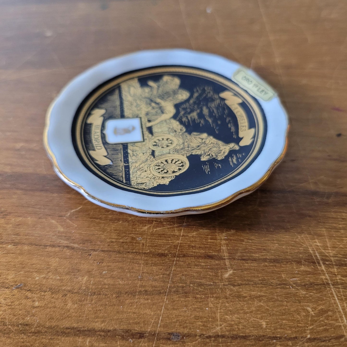 Vintage Ore de Ley 18 carat gold La Cibeles, Madrid miniature souvenir plate