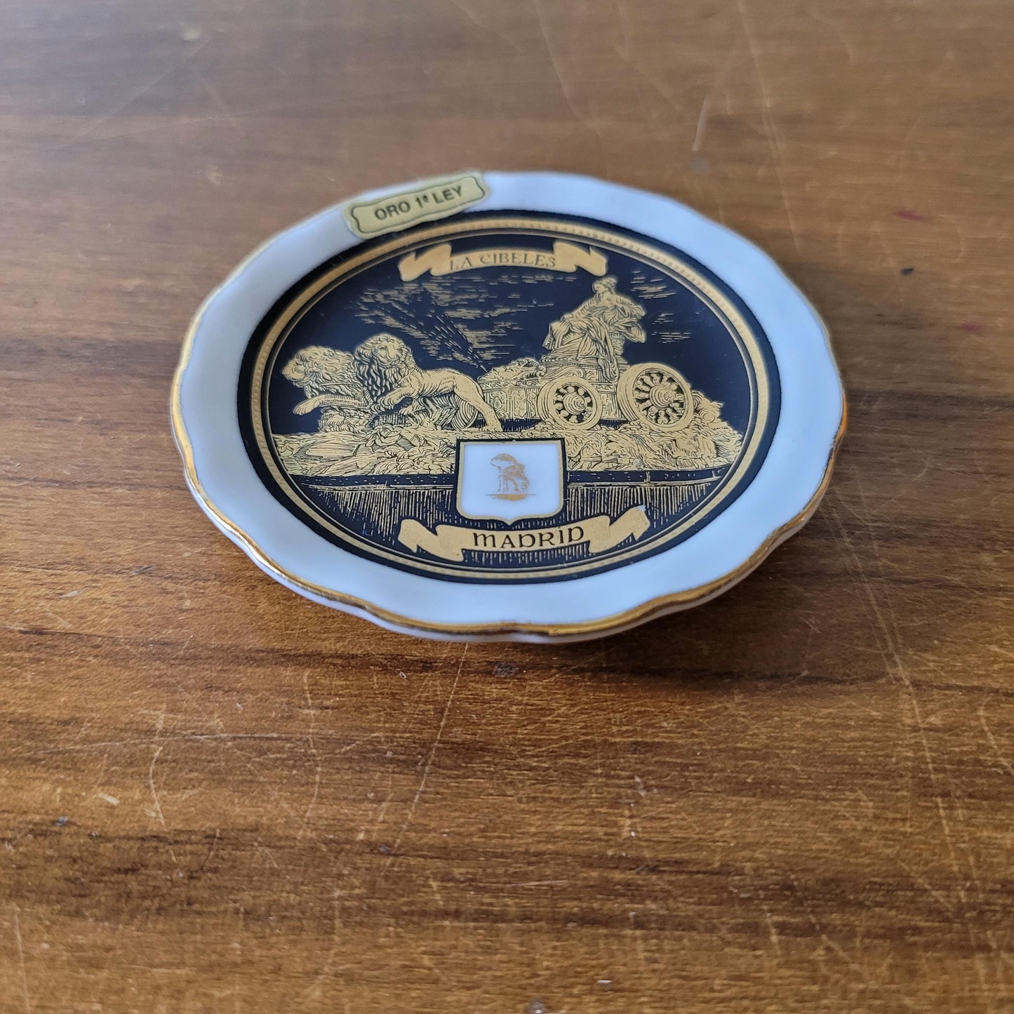 Vintage Ore de Ley 18 carat gold La Cibeles, Madrid miniature souvenir plate