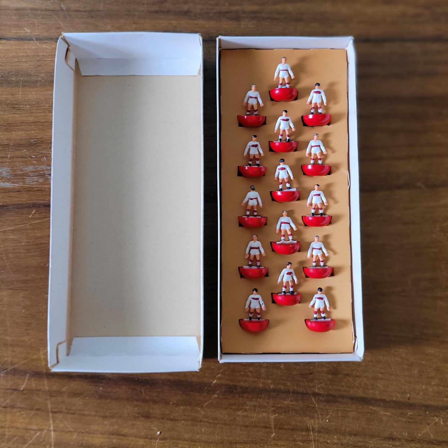 1970s boxed Subbuteo Table Rugby 00 scale players, R12 Hull Kingston Rovers (complete)