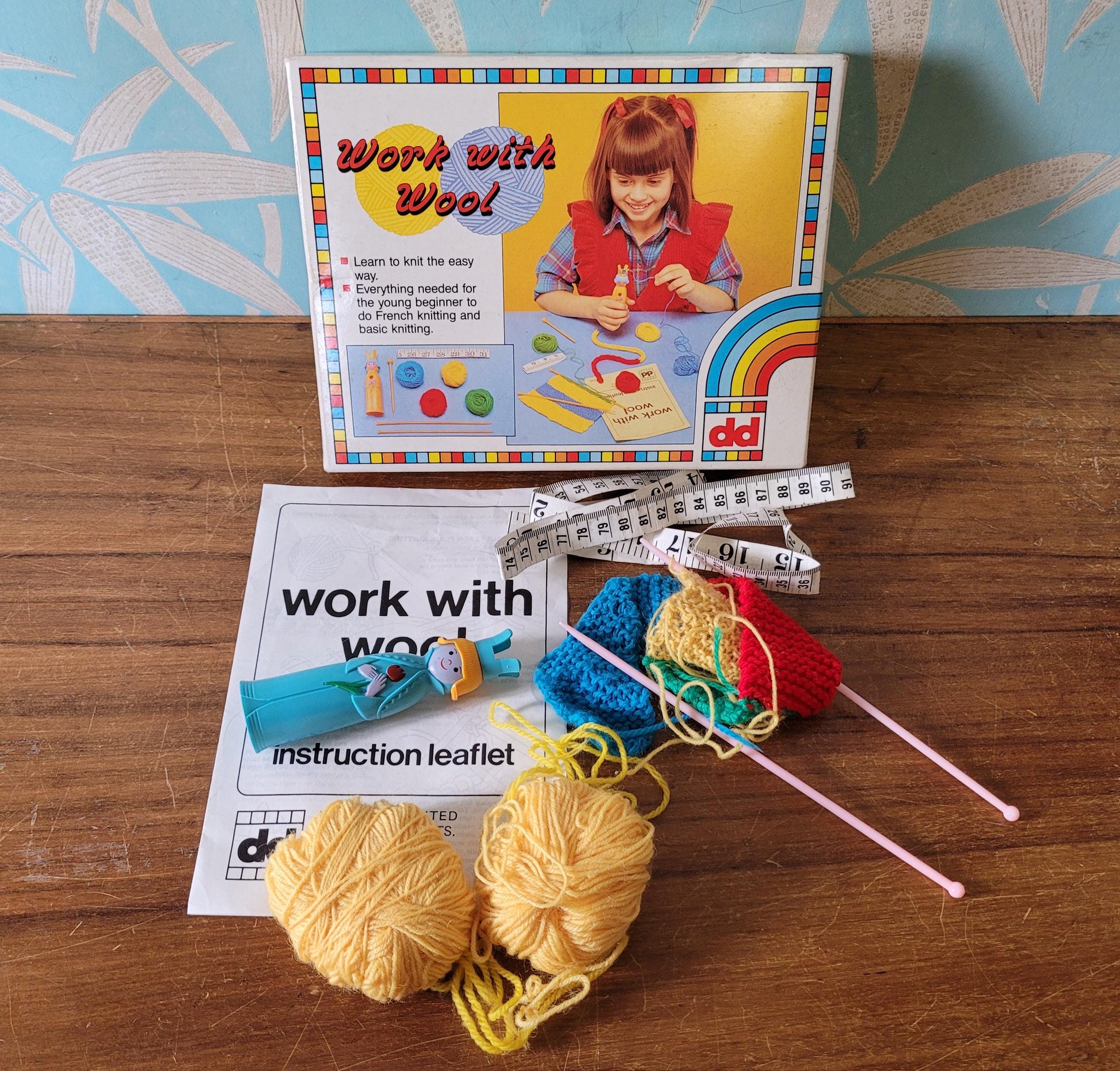 Vintage Dekkertoys 0176 Work With Wool knitting kit (part used)